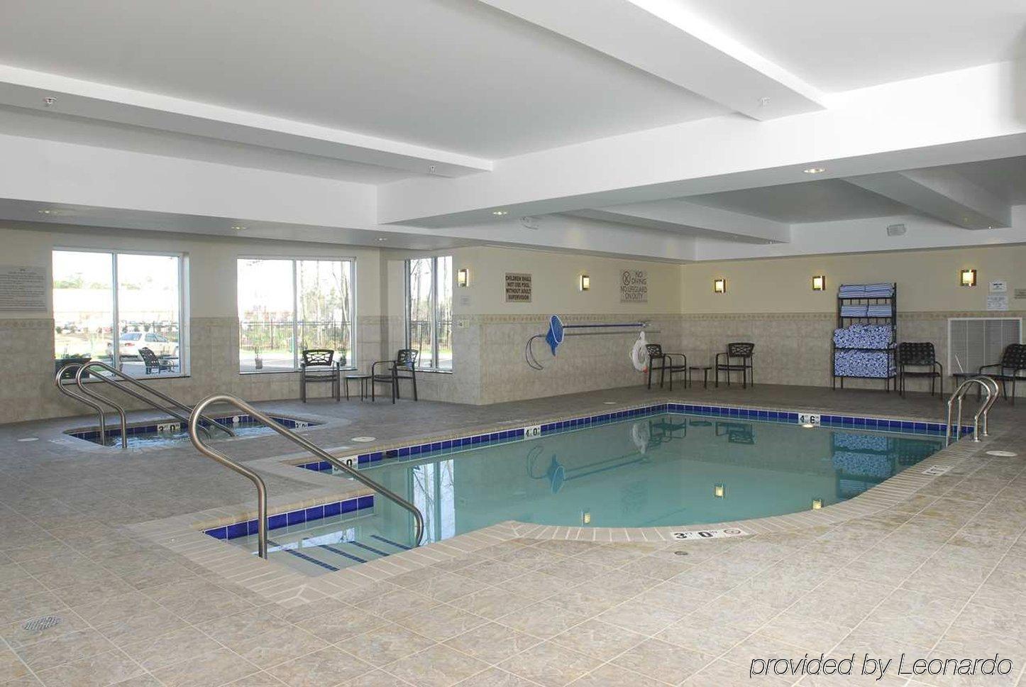 Hilton Garden Inn Hampton Coliseum Central Facilidades foto